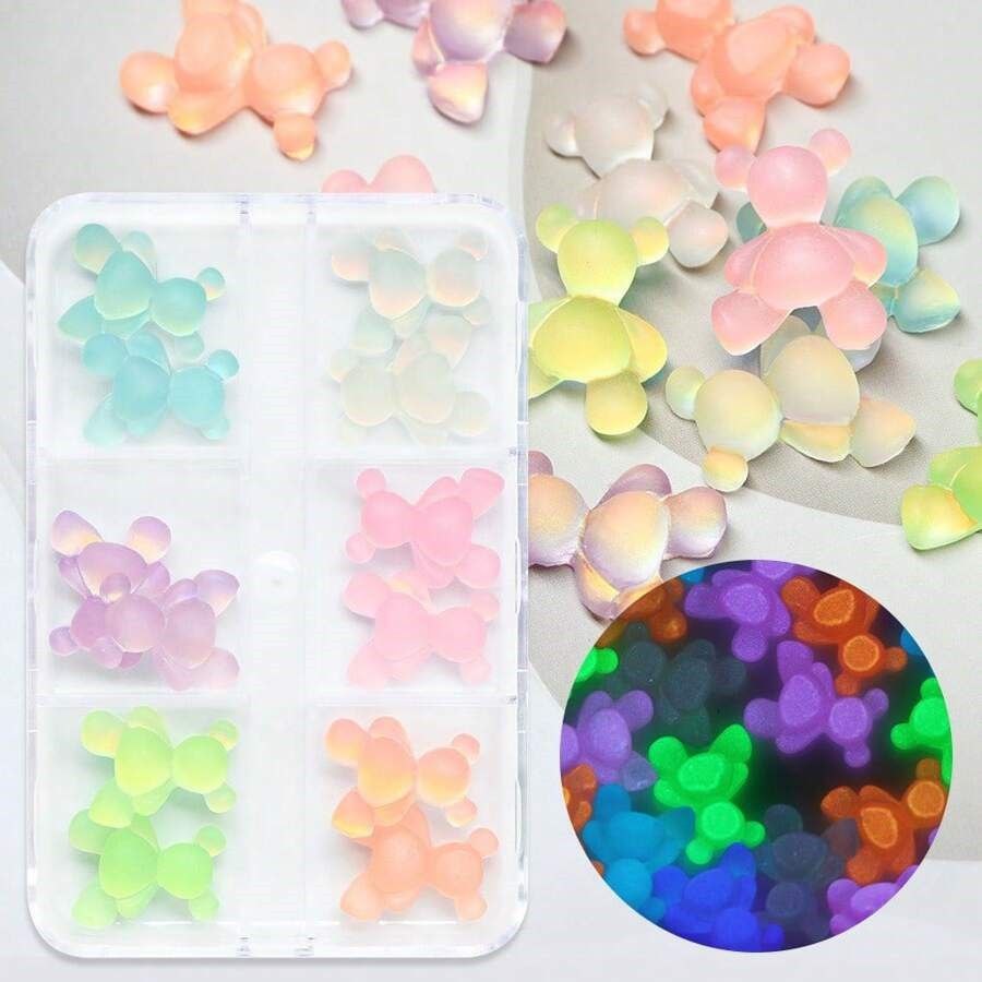 Nail Accessory Glow In The Dark Teddy